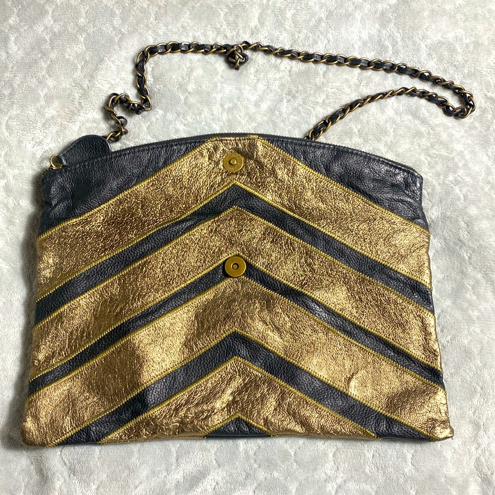 Vintage Helena De Natalio Metallic Gold Black Crinkled Leather Clutch Crossbody - Picture 4 of 13